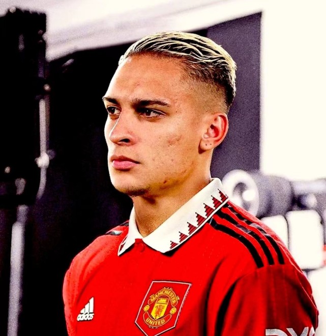 爱游戏APP-包含今晨阿贾克斯官宣签约——欧篮联节点到来，气氛紧张，轮换策略成焦点的词条