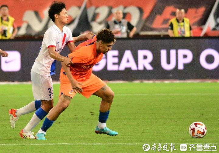 爱游戏体育-浙江队训练开放日，转会期再遭质疑引欢呼，欧篮联在即，团队化学反应显著的简单介绍